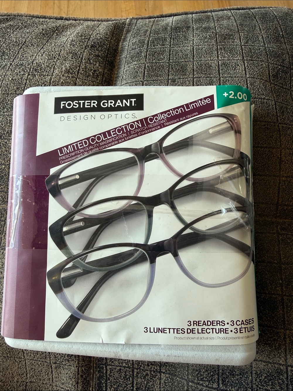 Foster Grant Three-Pack Reading Glasses in Black and Purple